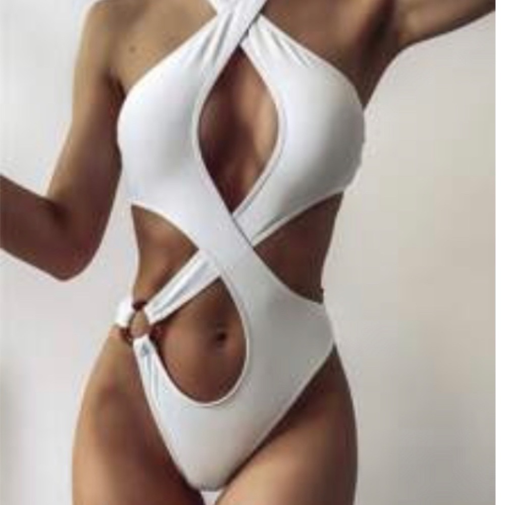 🤍White One Piece Swim suit🤍